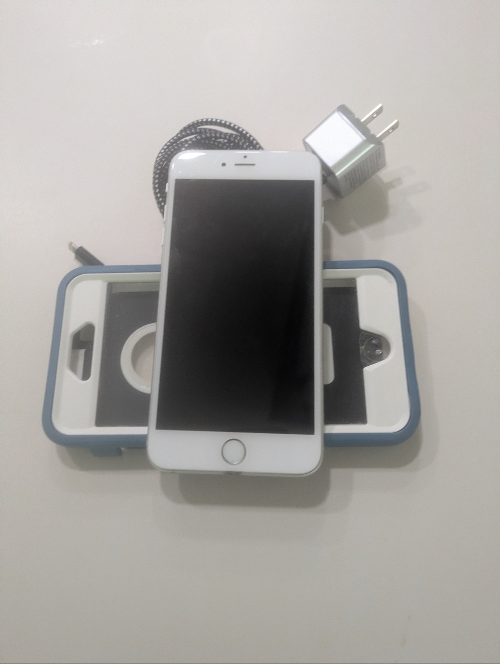 2014 APPLE iPhone 6S Plus 128gb 5.5 inch Smartphone including  Case & Charger